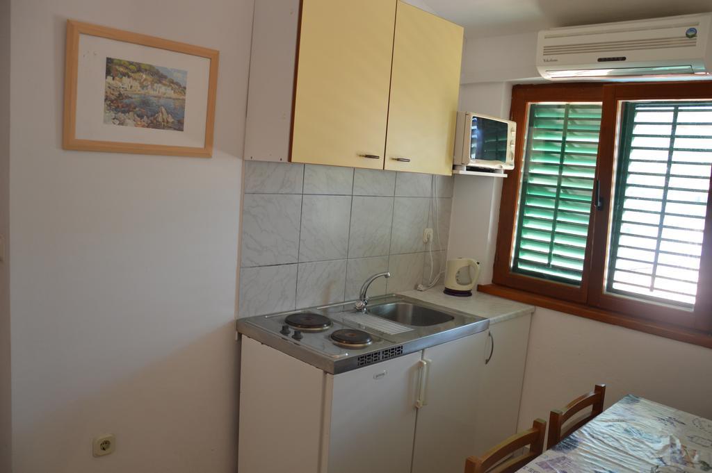 Apartmani Roko Drvenik  Exterior foto